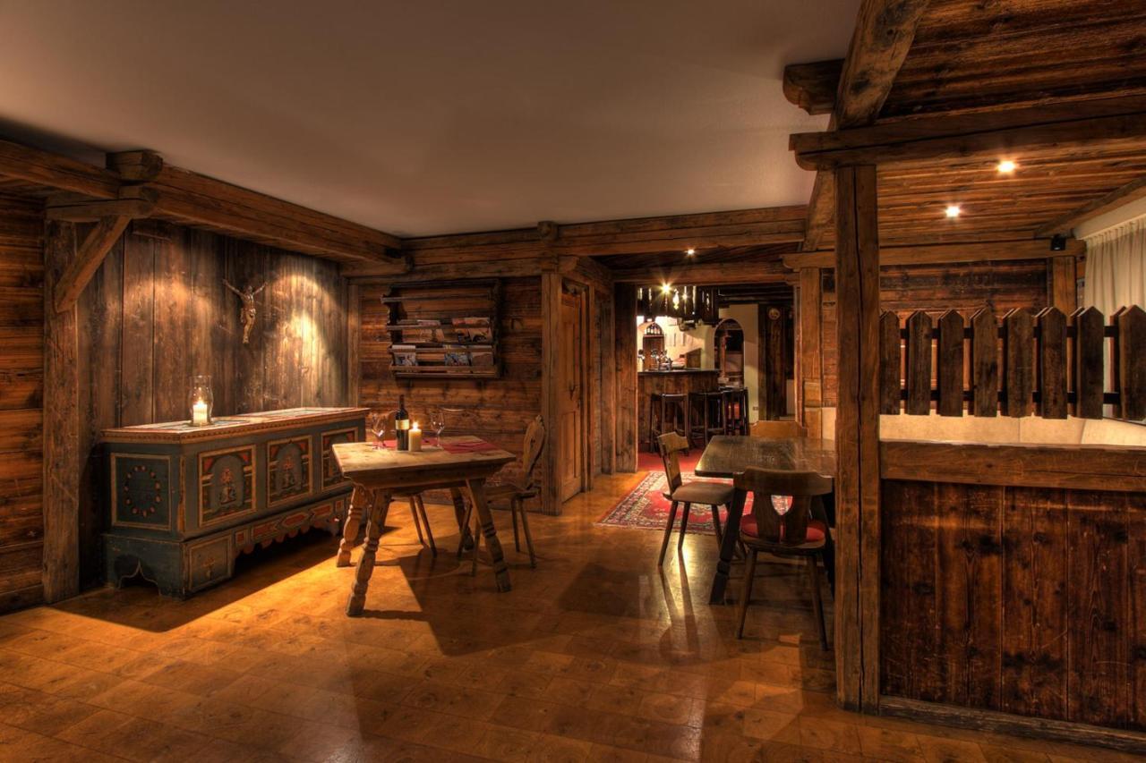 Hotel La Tambra Corvara In Badia Extérieur photo