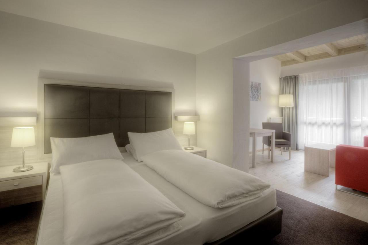 Hotel La Tambra Corvara In Badia Extérieur photo